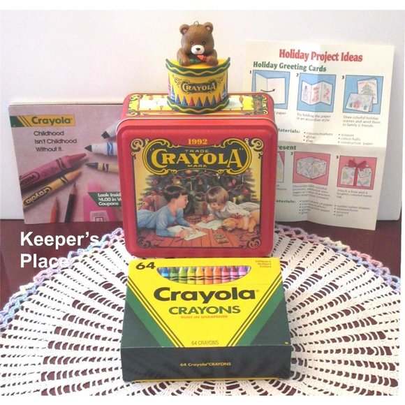 Crayola Holiday 1992 Collectible Tin Set w/ 64 Cra - Picture 1 of 6
